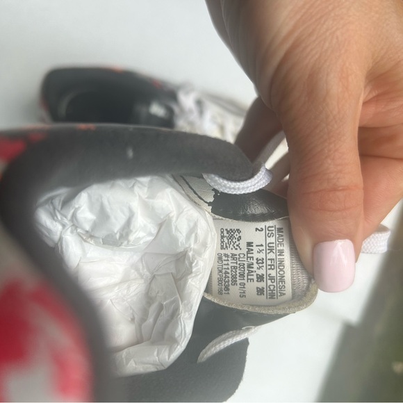 Soccer shoes/ cleats/ kid 2US adidas Messi - Picture 4 of 9